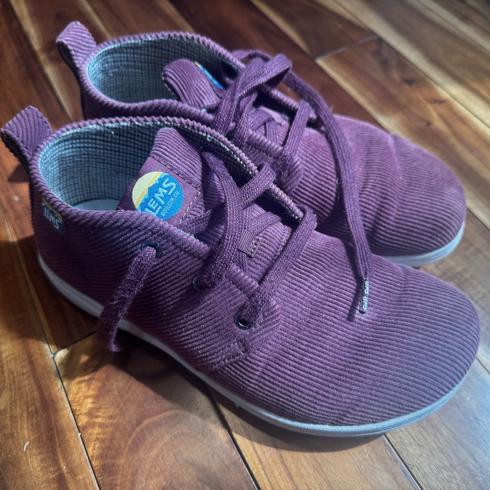 LEMs unisex Chukkas - Purples Corduroy and Matching Laces